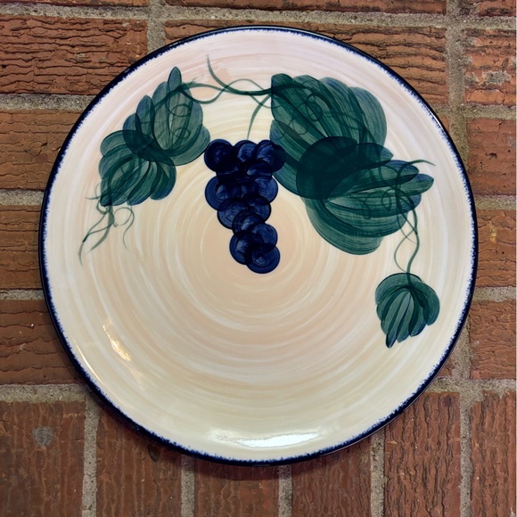 Vicky Wesley Hand Painted Signed & Numbered Plate Grapevine Pattern 11.25” - Picture 1 of 5